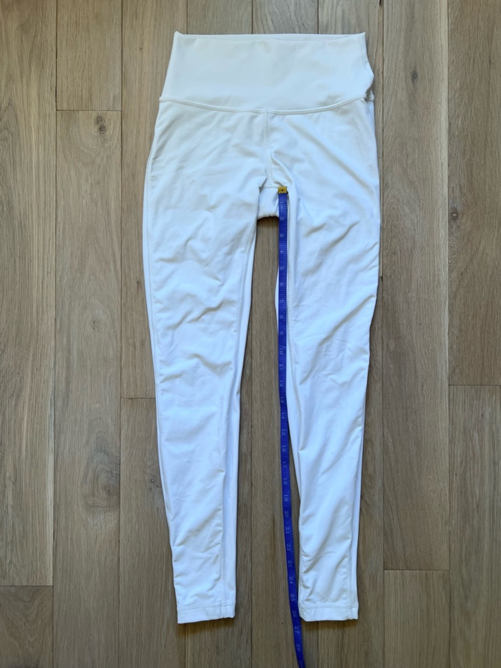 White Lululemon High-Rise Leggings Size 6 Small - Picture 10 of 12